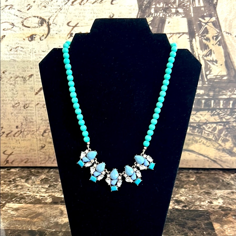 Blue Turquoise Beaded Necklace with Floral Centerpiece EUC